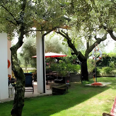 Caprapanca Gardalake Tatil Evi Padenghe sul Garda